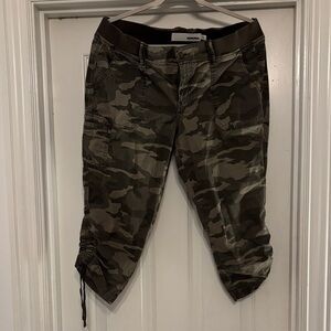 Sonoma Olive Camouflage Cargo Capris